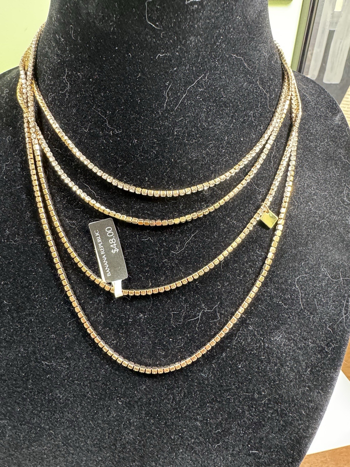 NWT – BR BANANA REPUBLIC 72 inch clear crystals infinity gold tone necklace NEW!
