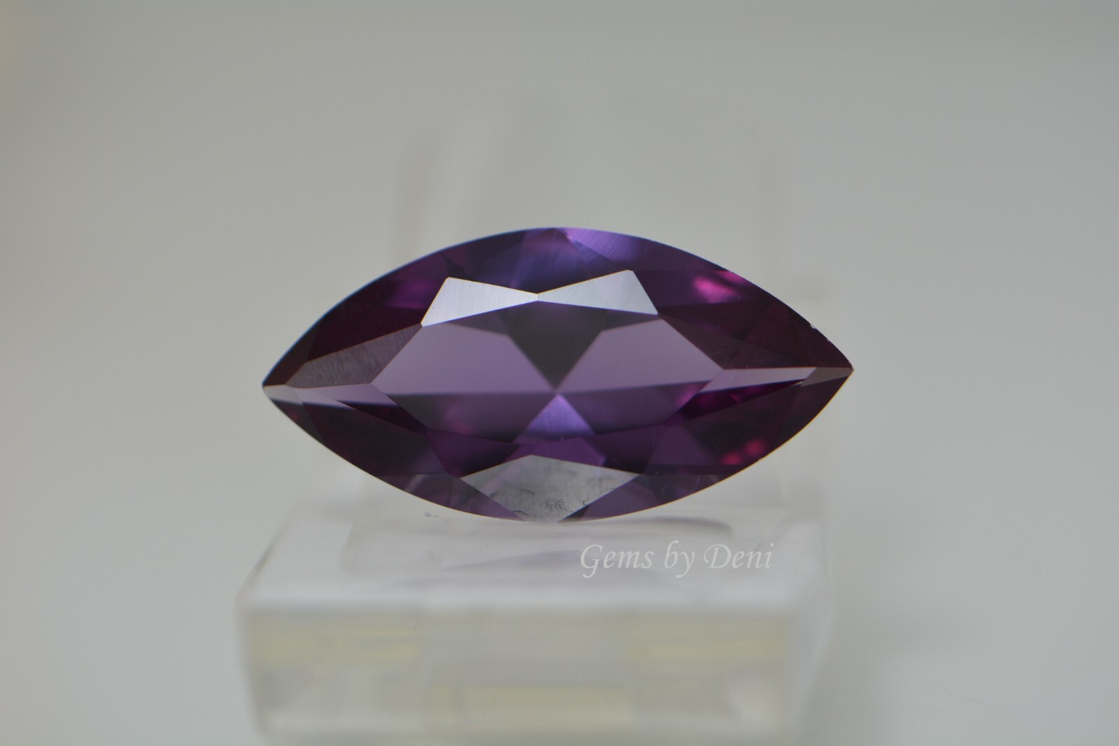 Lab-Created Alexandrite Marquise Shape Corundum (4x2mm-24x12mm)