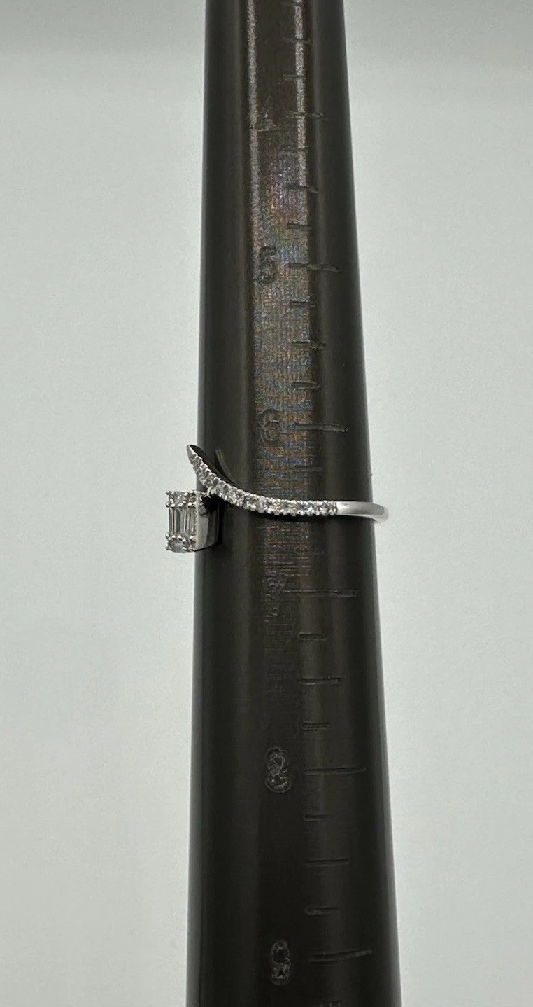 14k White Gold Square Shape Diamond RD/BG 0.27ctw Ring Band Sz 6.5 1.85g