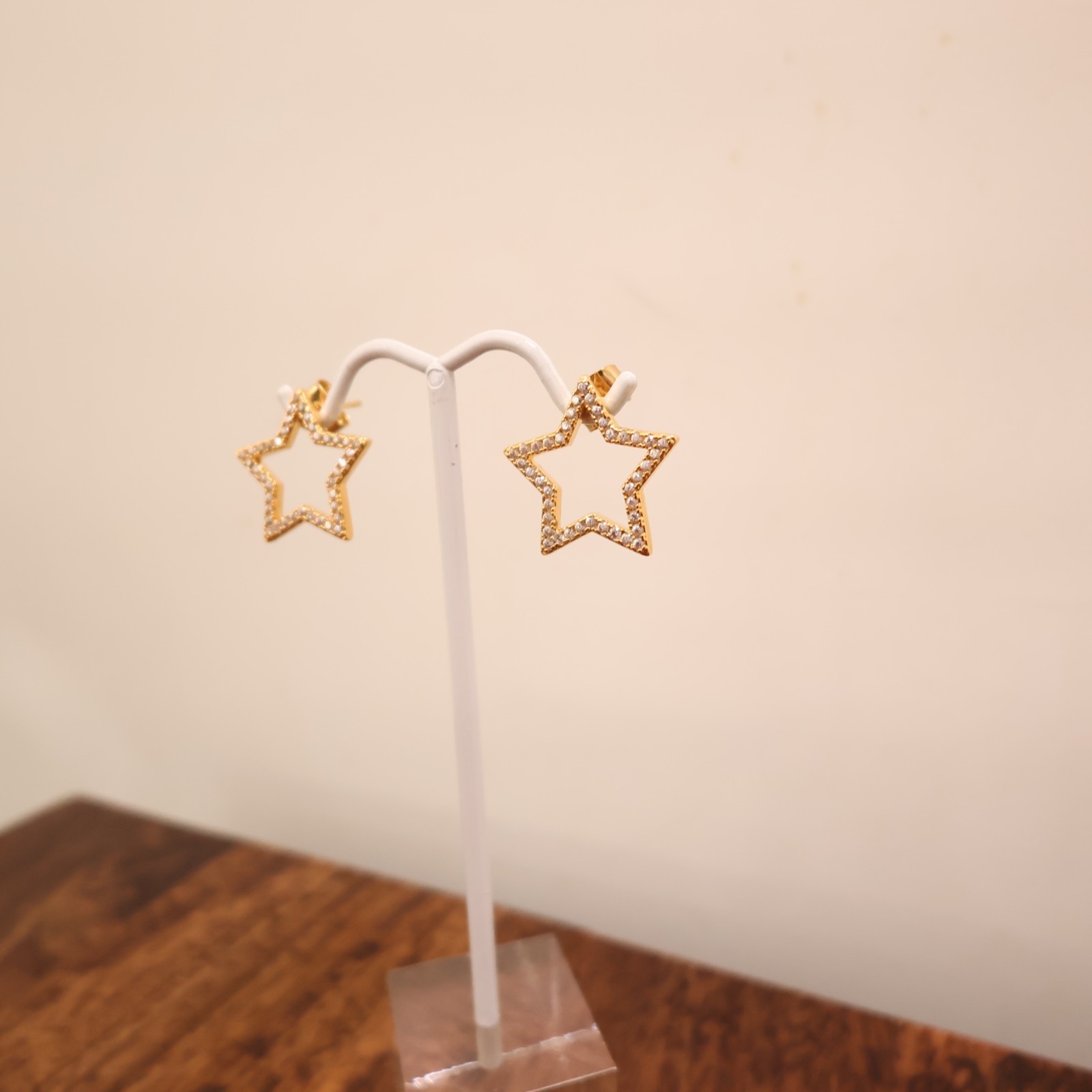 Star earrings goldtone pave clear crystals sparkly butterfly backs outline studs