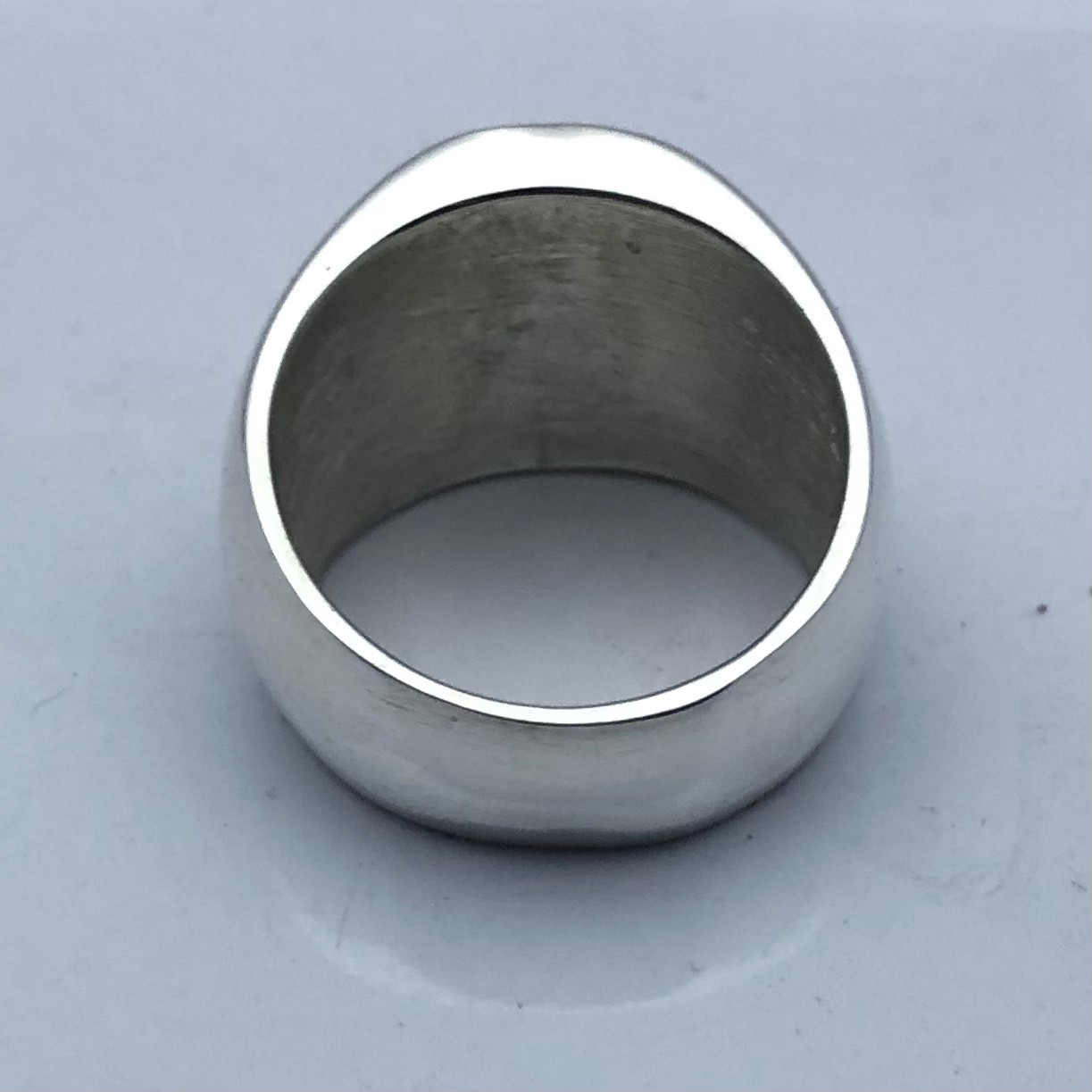MJG STERLING SILVER MEN’S RING. 18 x 13mm NEPHRITE JADE CABOCHON. SZ 10 1/2.