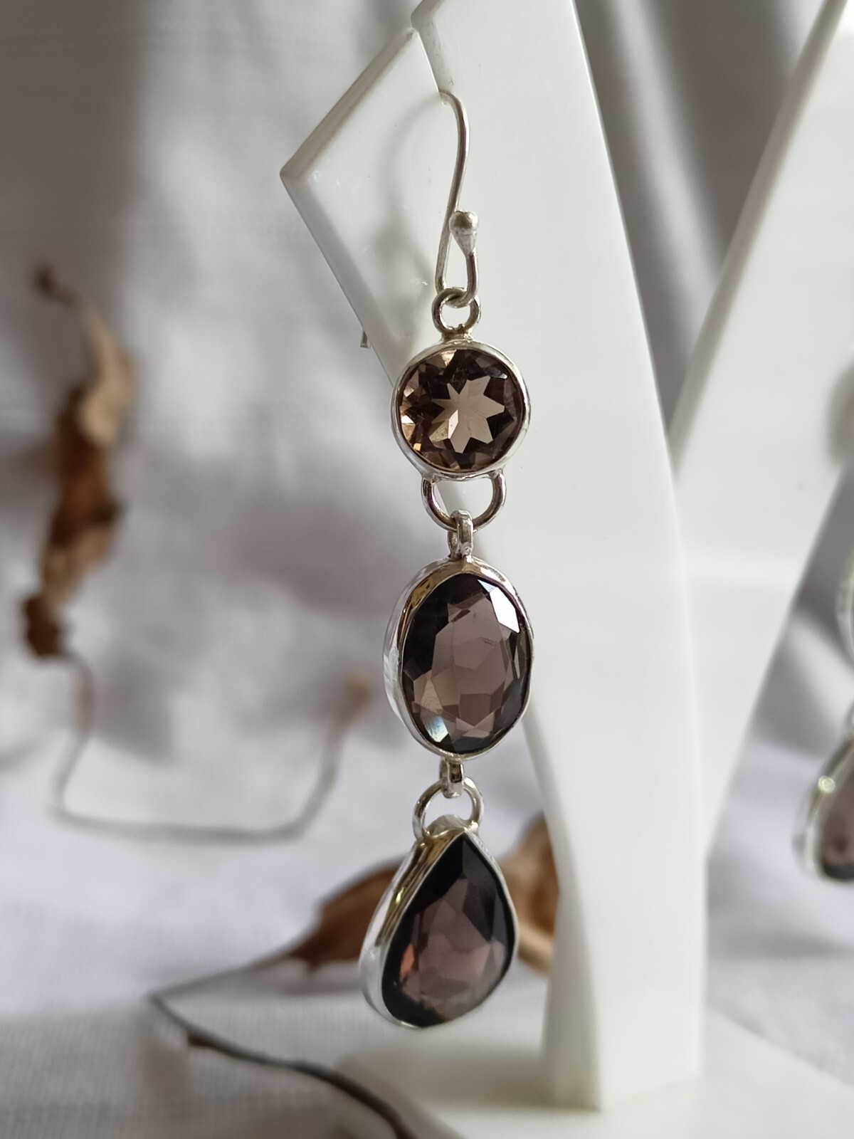 Smoky Quartz Stud Earrings: Classic Gemstone Beauty, Everyday Charm!”