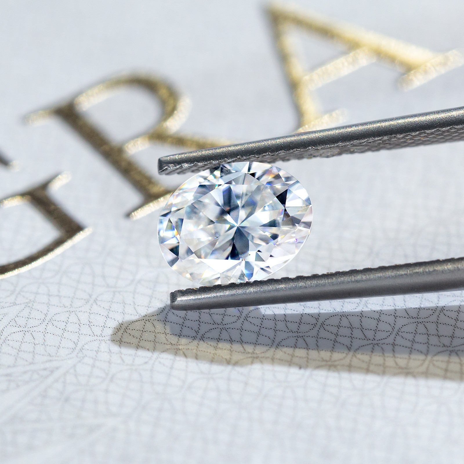 US 1-8ct Excellent Oval Cut D Color Loose Moissanite Stone VVS1 GRA Certificate