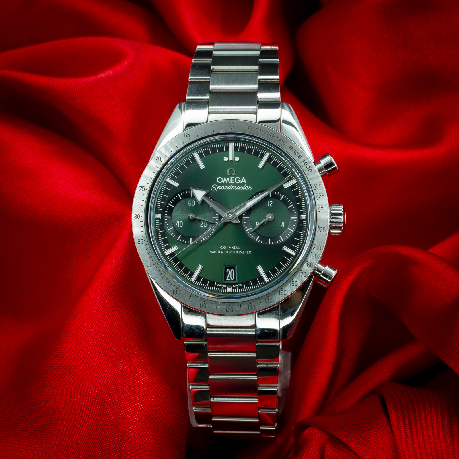 Omega Speedmaster ’57 Chronograph Green Steel 332.10.41.51.10.001 Complete
