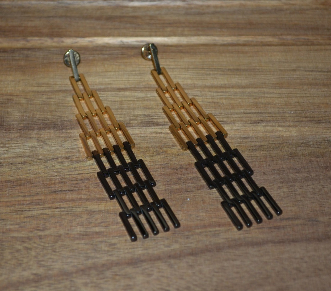 Henri Bendel Earrings Tiered Chain