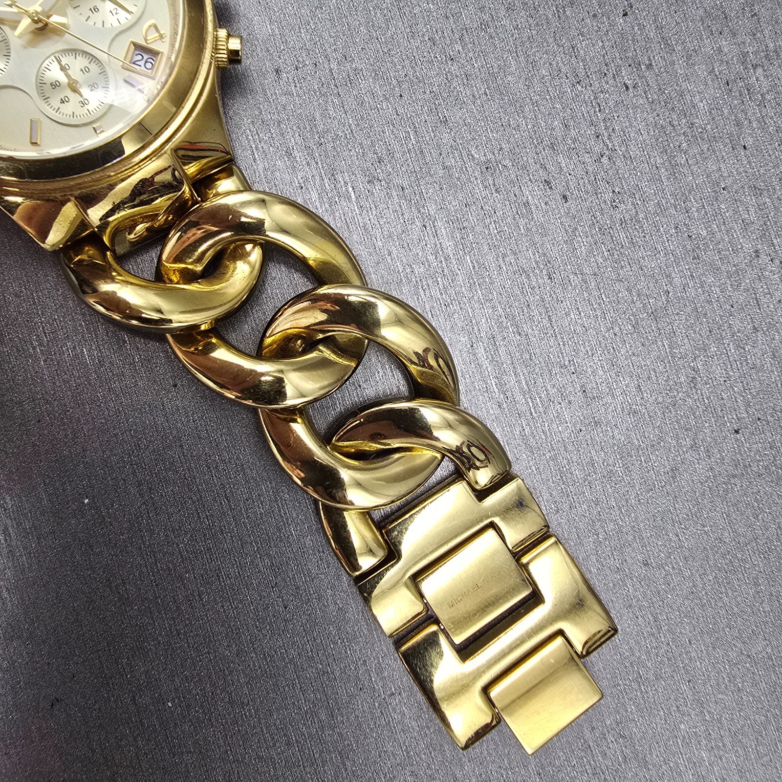 Michael Kors Runway Chronograph Watch Women 38mm Champagne Dial Gold Tone Runs