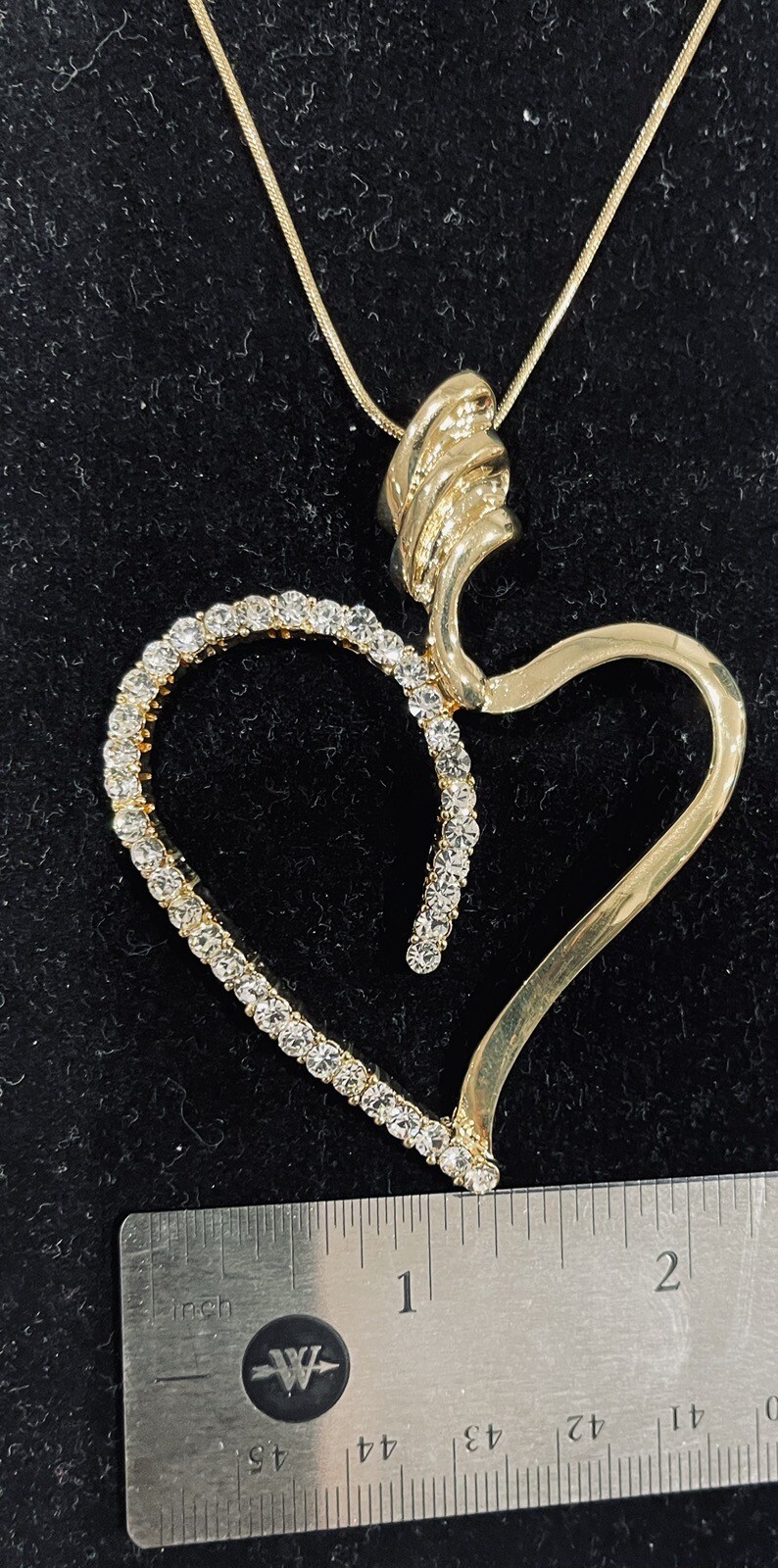 NIB LOVE HEART PENDANT ROUND CUBIC ZIRCONIA 18KT YELLOW GOLD PLATE 18″ CHAIN INC