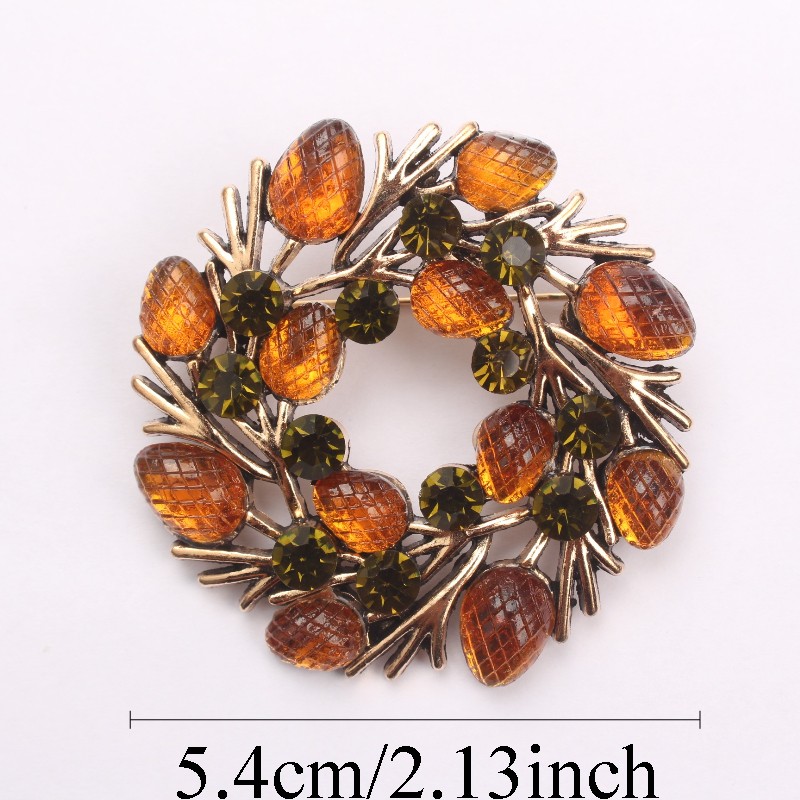 Vintage Pinecone Wreath Brooch: Unique Jewelry Accessory for Ladies,Perfect Gift
