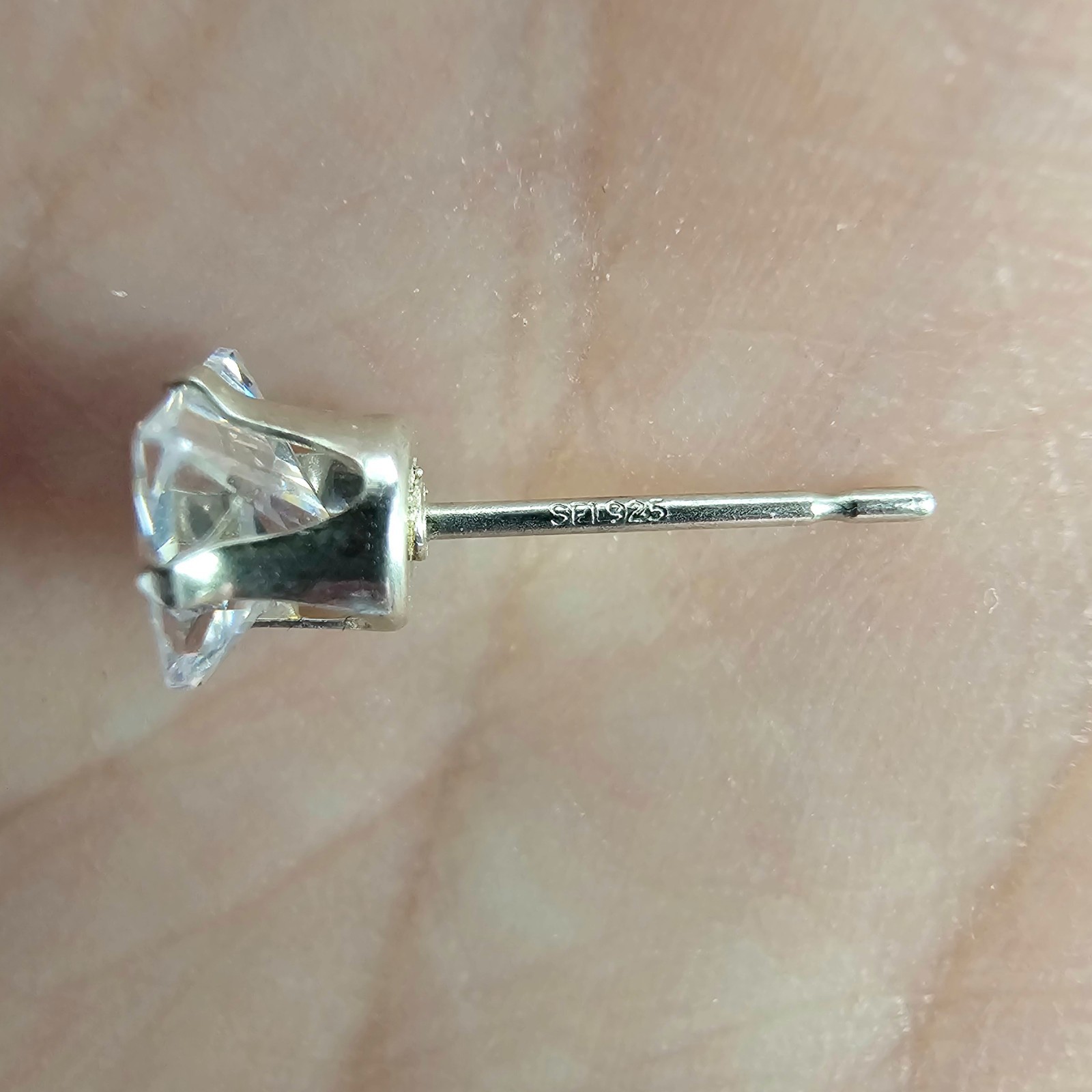 Solid 925 Silver 5mm Princess Studs 4-Prong, Raised Setting Approx. 1 CT TW