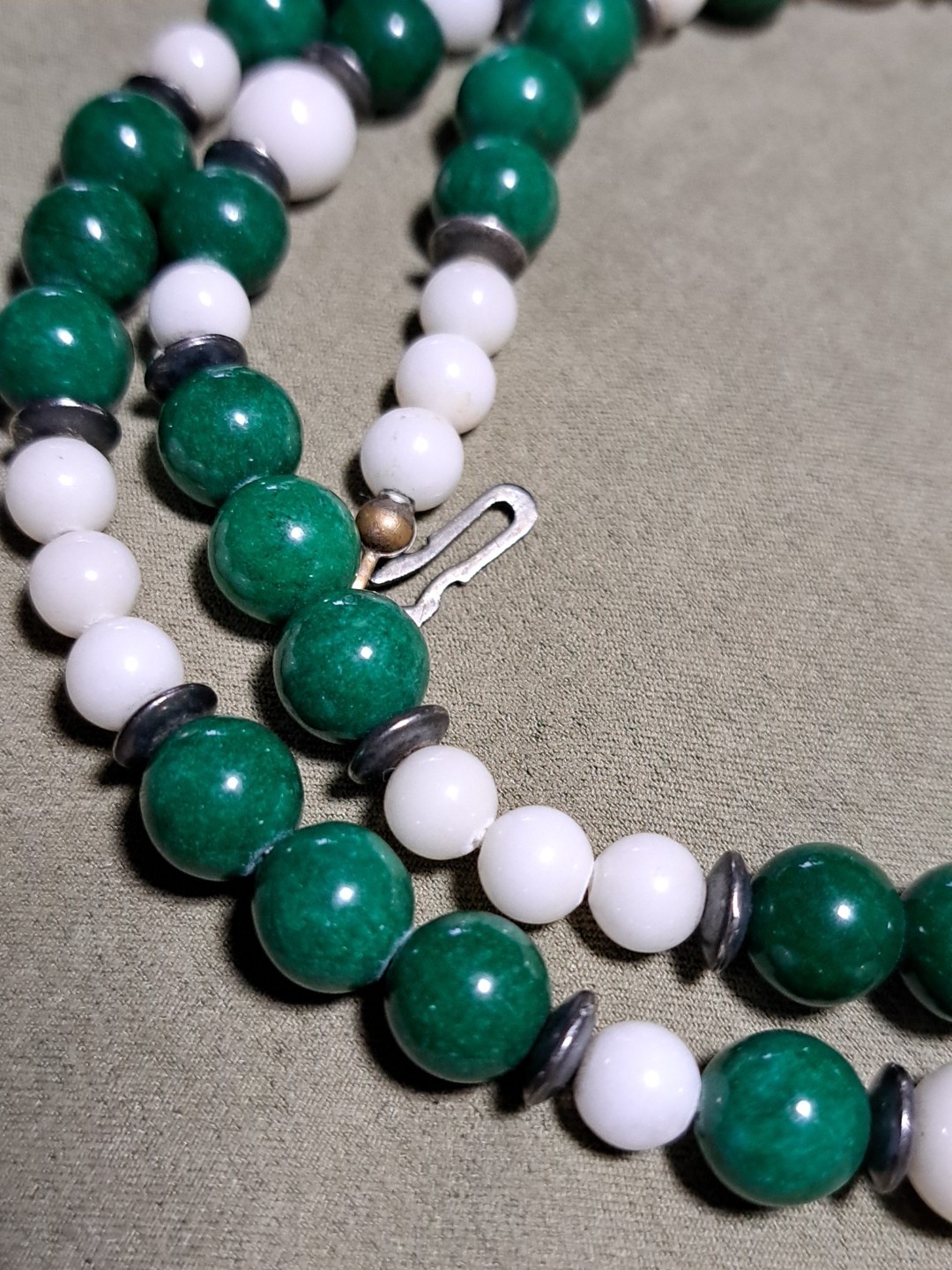 Vintage Mid 20th Century Gemstone 32″ Necklace