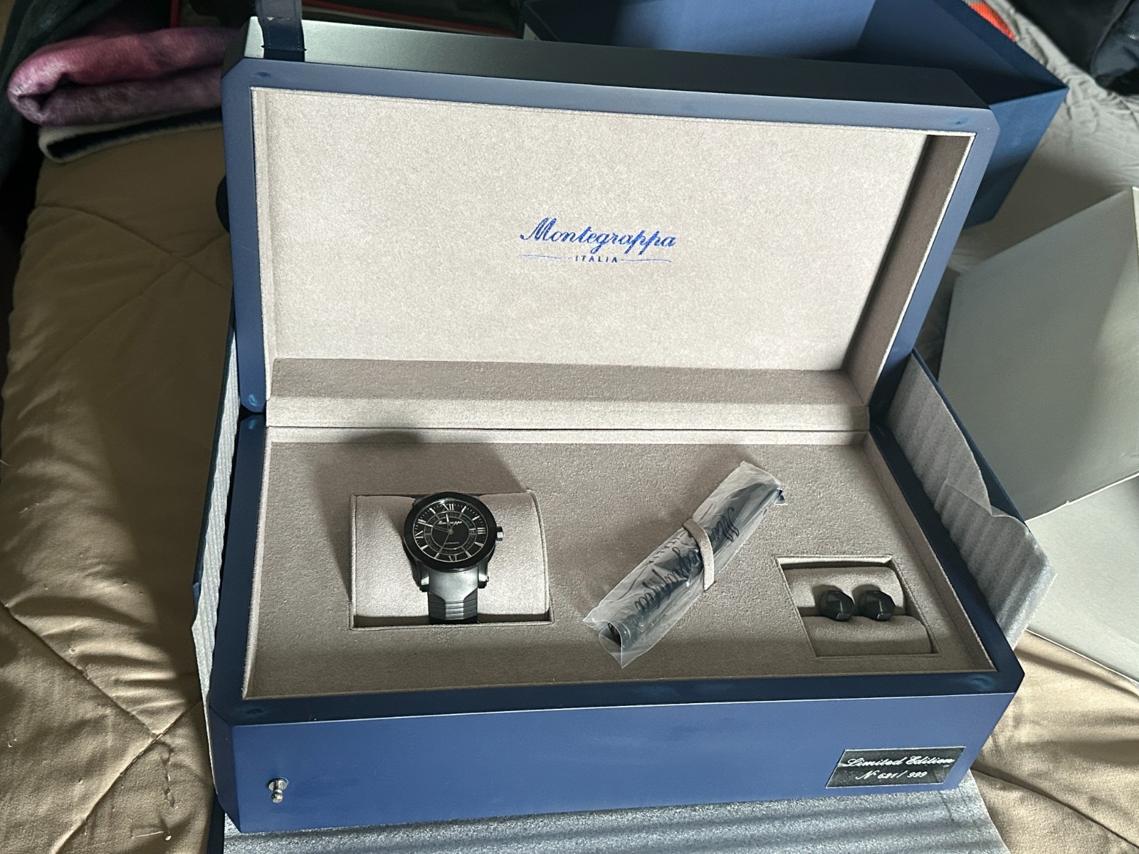 Montegrappa Nero Uno Limited Watch, Pen, and Cufflinks Set #621/999