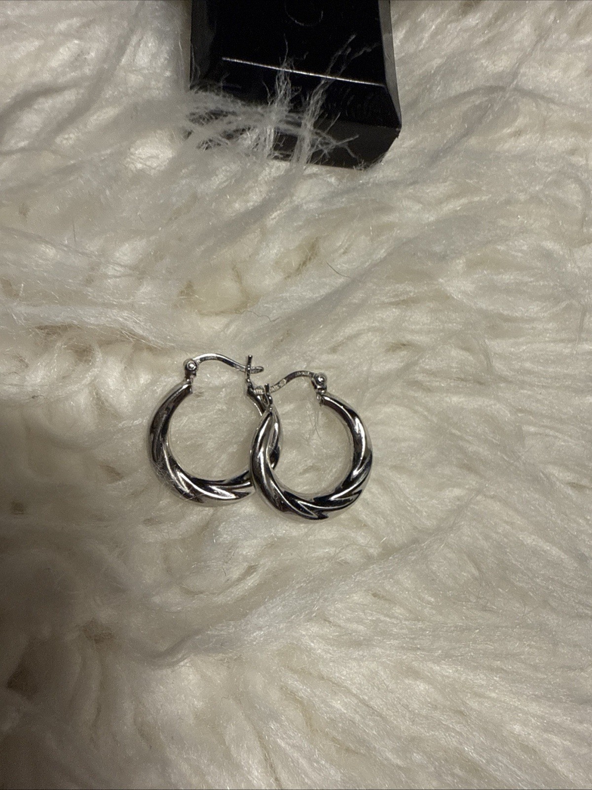 Classic Twisted Hoop Earrings in 925 Sterling Silver