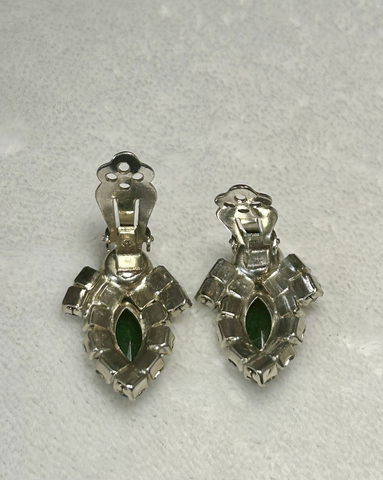 Vtg Juliana DeLizza Elster Blue Green Rhinestone Brooch Earrings Set Demi Parure