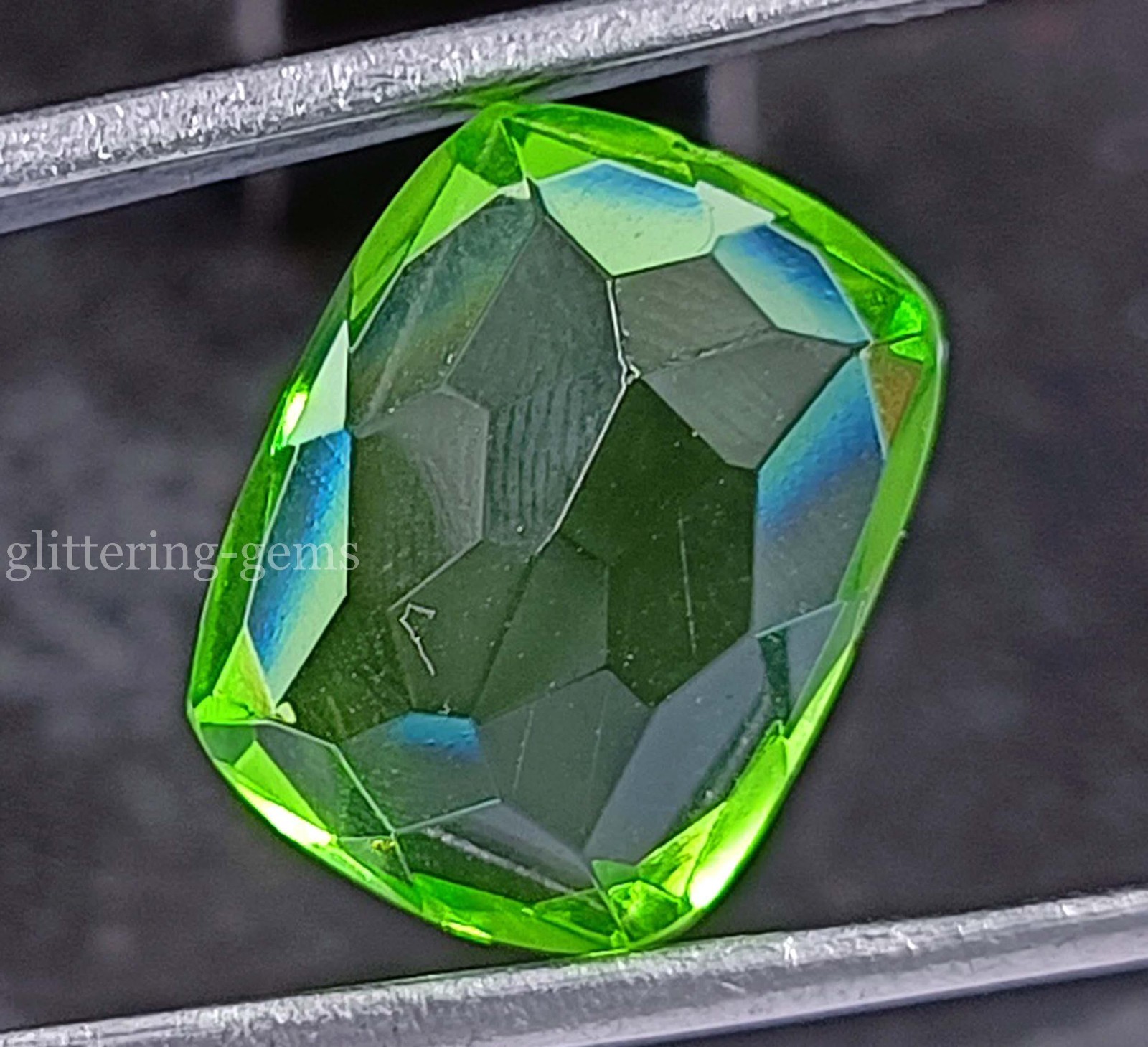 Beautiful 13.45 Ct Green Peridot Cushion Shape Natural Certified Gemstone 5DOO