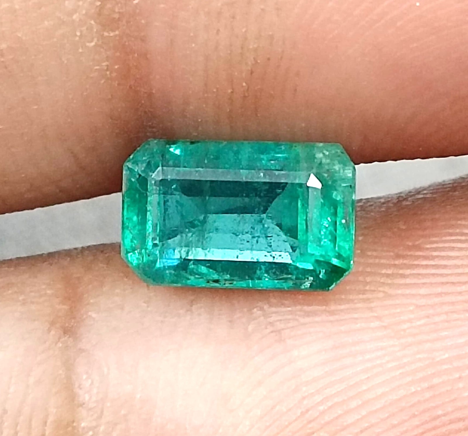 1.83ct Natural Emerald GSI Certified Octagon Cut Medium Green Zambian Gemstone