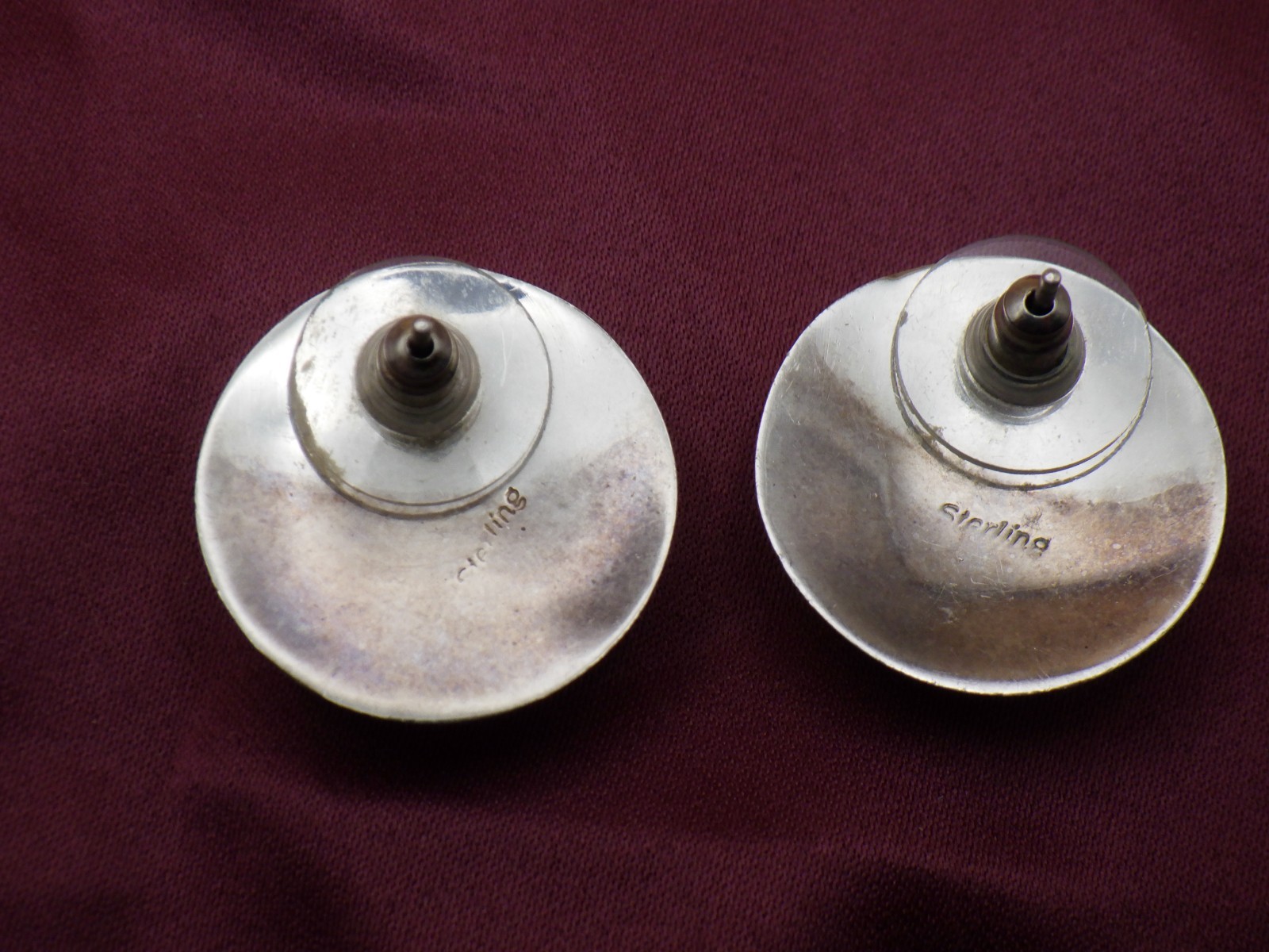 Vintage Sterling Silver Black Stone Earrings 9g High Polish Opaque Retro Smooth