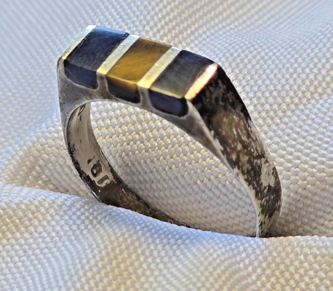 Sterling Silver Ring 3.29g Fine Jewelry Size 8.25 Band Multicolor Stones *READ*