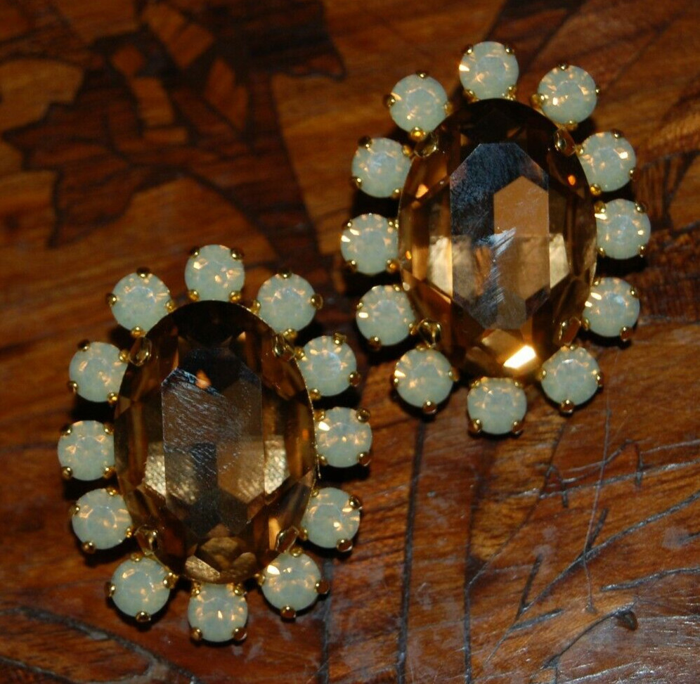 ELEGANT VTG RHINESTONE COUTURE LARGE AMBER OVAL & ICED CRYSTALS CLIP-ON EARRINGS