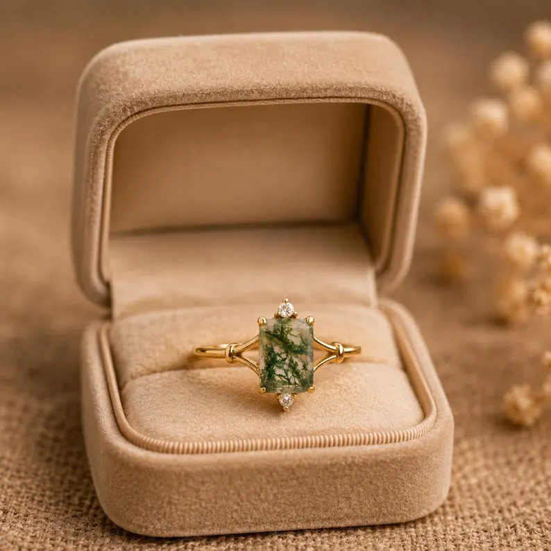 Green Moss Agate Ring, Base Metal: Brass Finish: Gold Plated