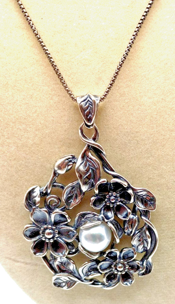 “NEW” PZ Israel Beautiful Sterling Silver Floral /Pearl Italy Necklace # 168