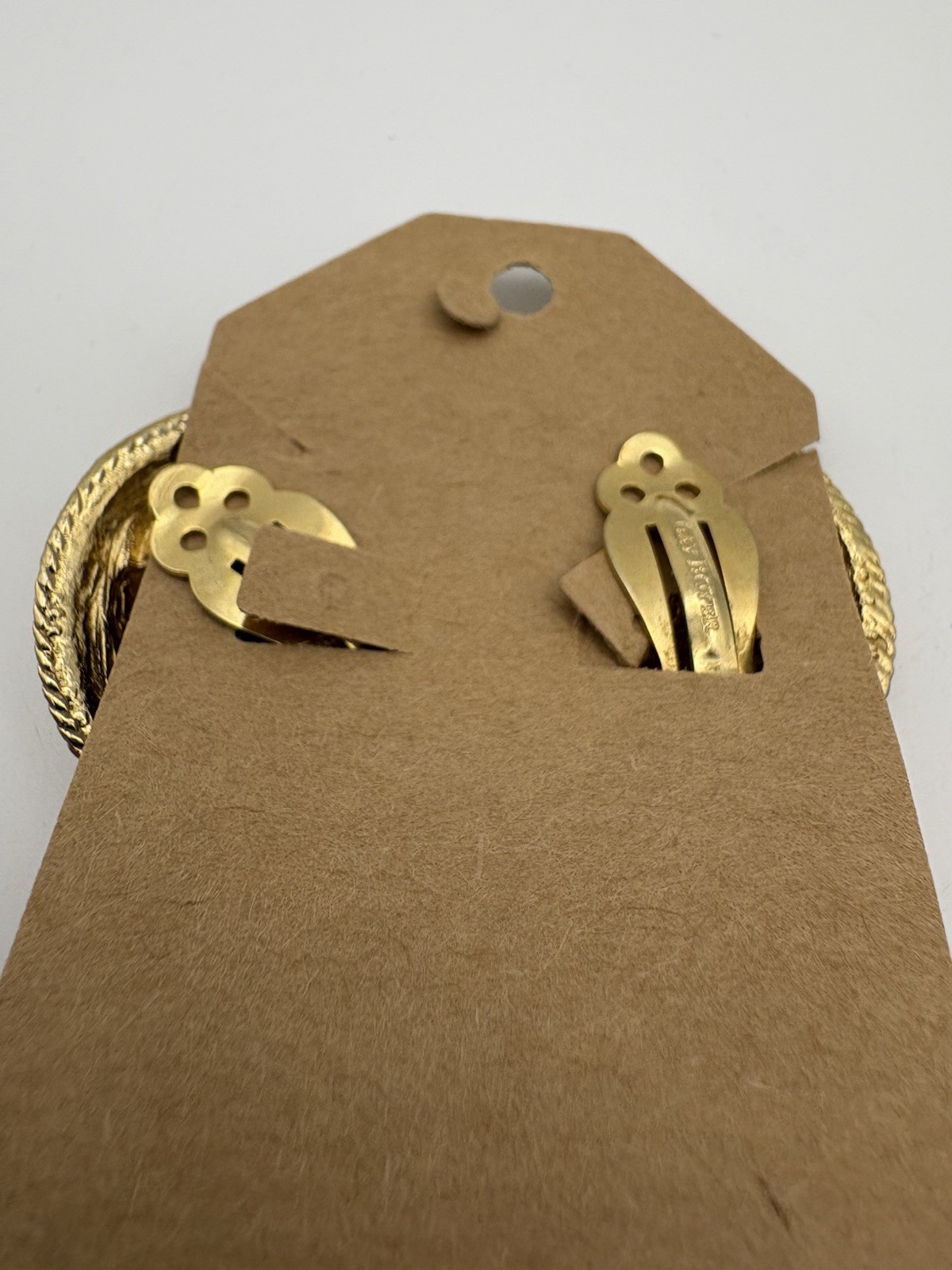 Vtg GAY BOYER Cream Enamel Gold Tone Nautical Anchor Clip On Earrings Statement
