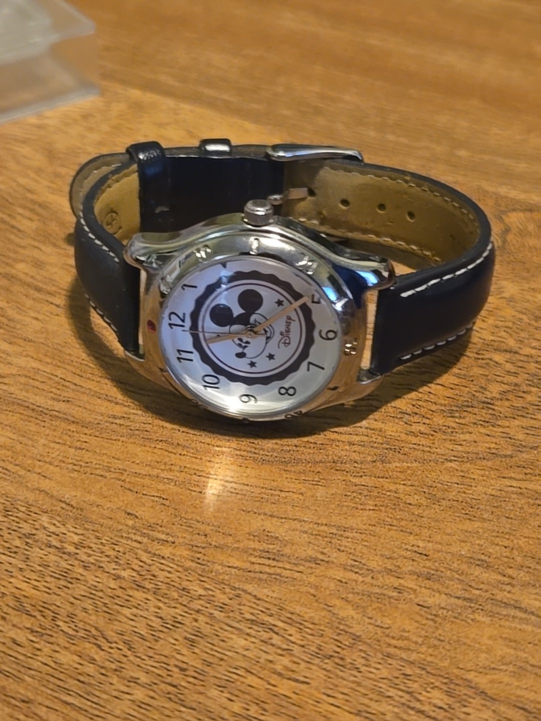 MICKEY MOUSE Disney Silvertone Black Band Watch SII MU0897