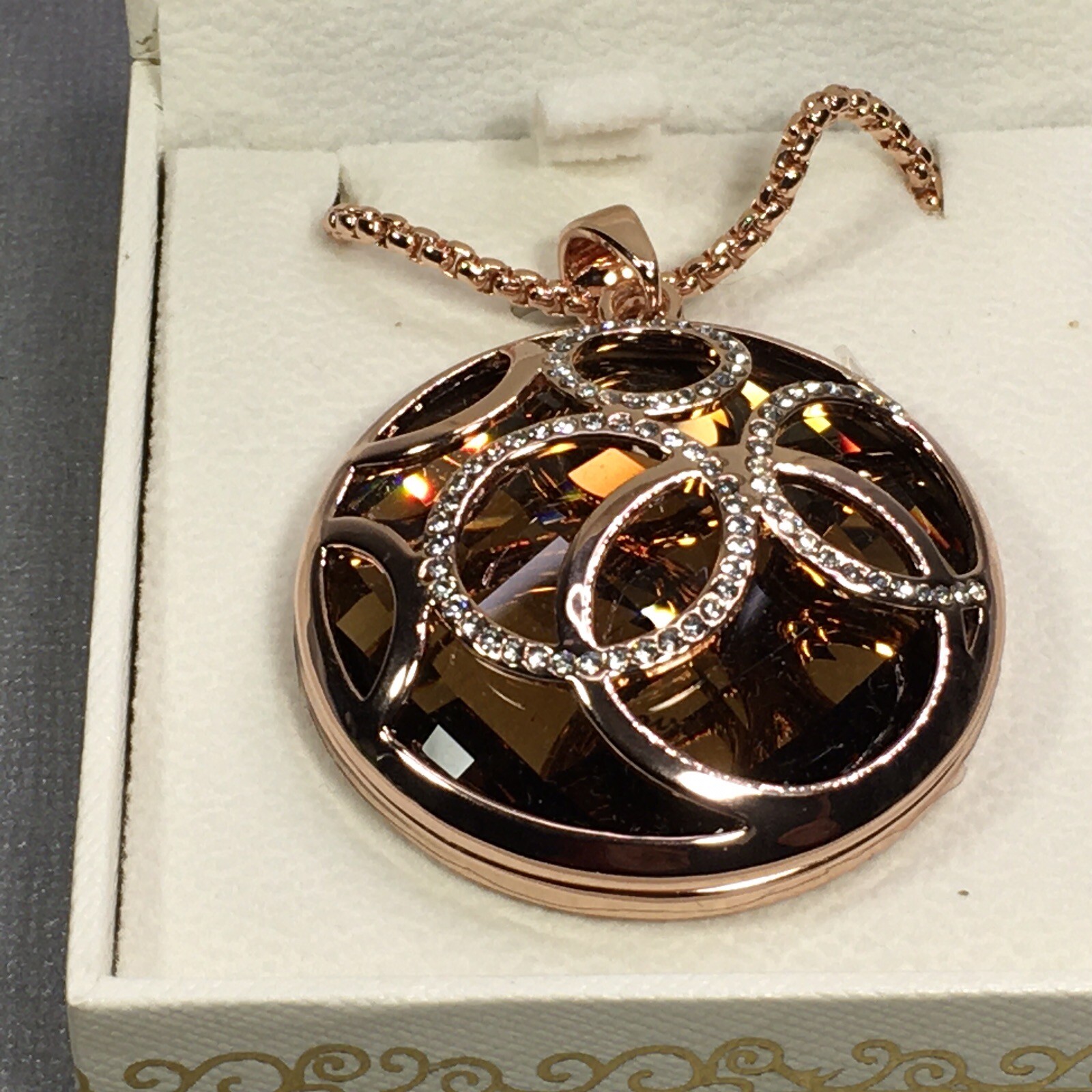 Qianse Fashion Rose Gold Color Amber Rhinestone Chunky Pendant W/ 32″ Box Chain