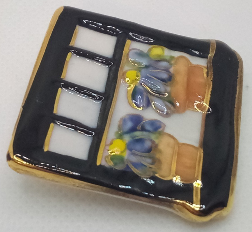 Vintage Ceramic Enamel Flower Pots On Window Sill Brooch Pin Gold Tone Accents