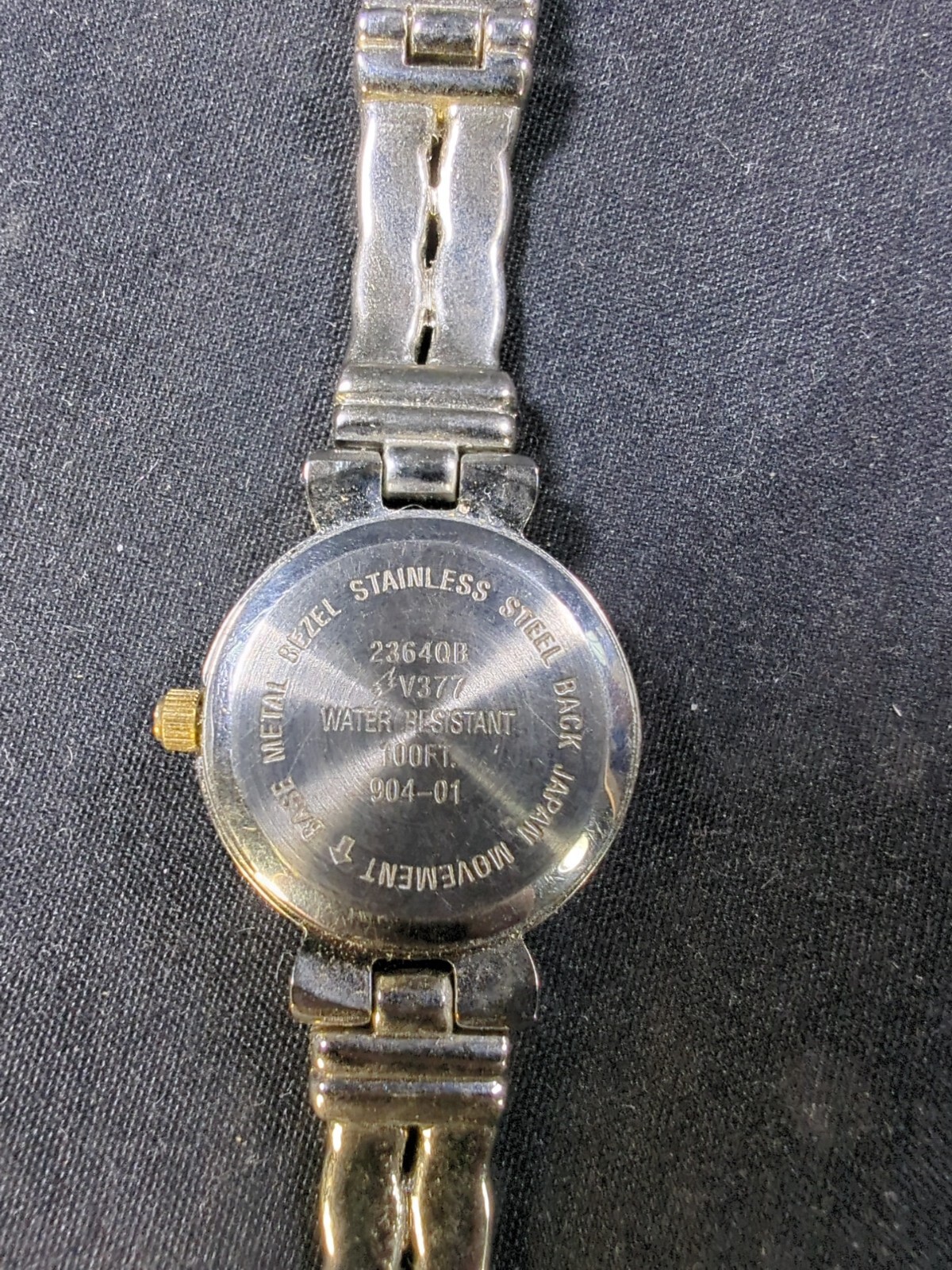 GVii Gold & SILVER womens watch Water Resistance Needs battery V377 2364QB