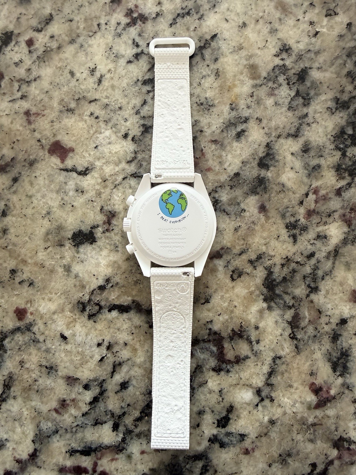 *BRAND NEW* Swatch Omega Mission to Earth Phase Snoopy “Moonshine Gold”