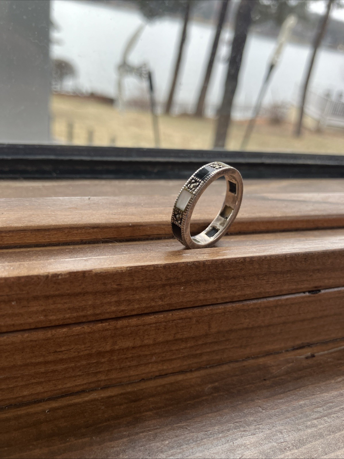 Vintage Onyx and MOP Sterling Ring – SIZE 8?