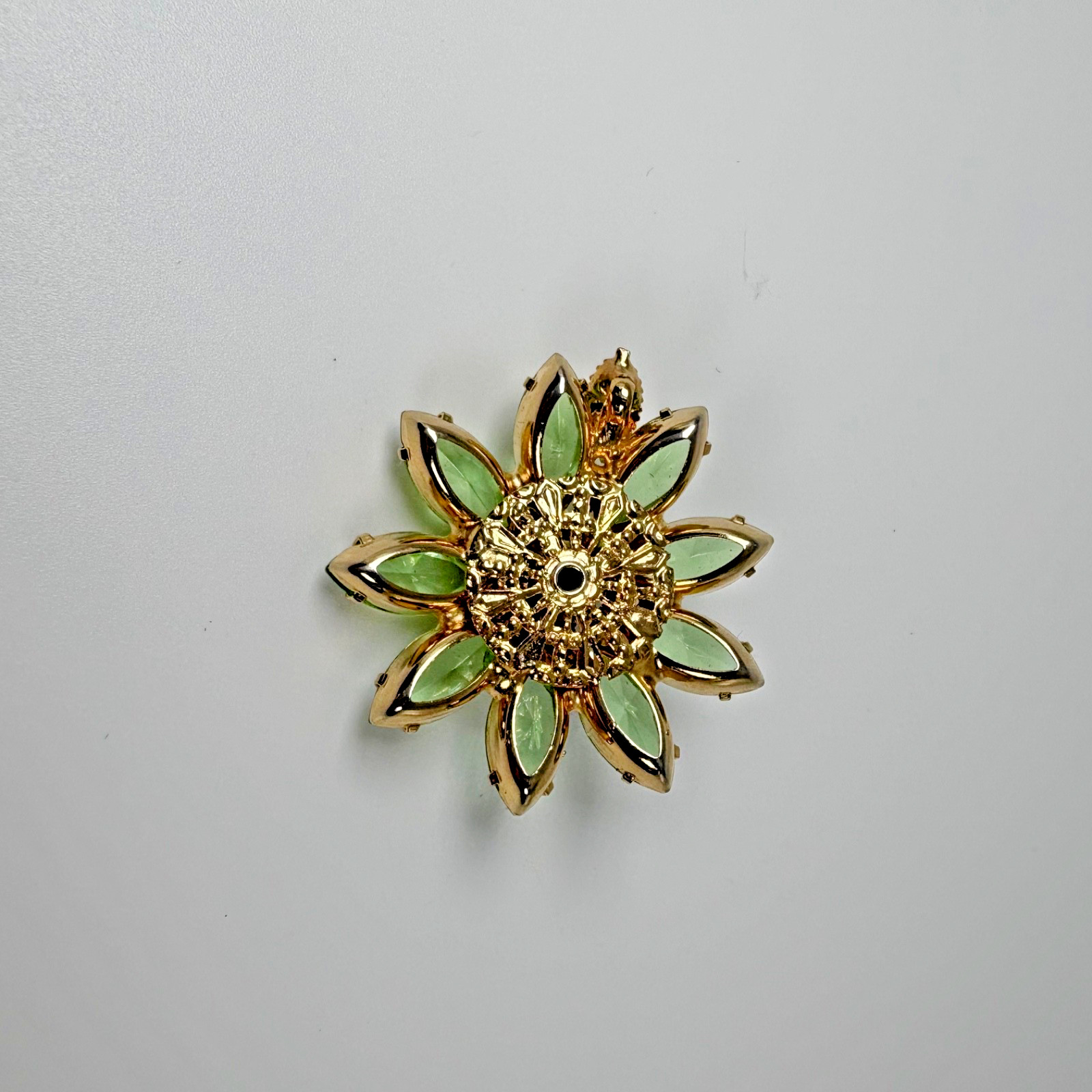 Vtg Rare D&E Julianna Gold Plated Green Rhinestone Enamel Flower Pendant Leaf