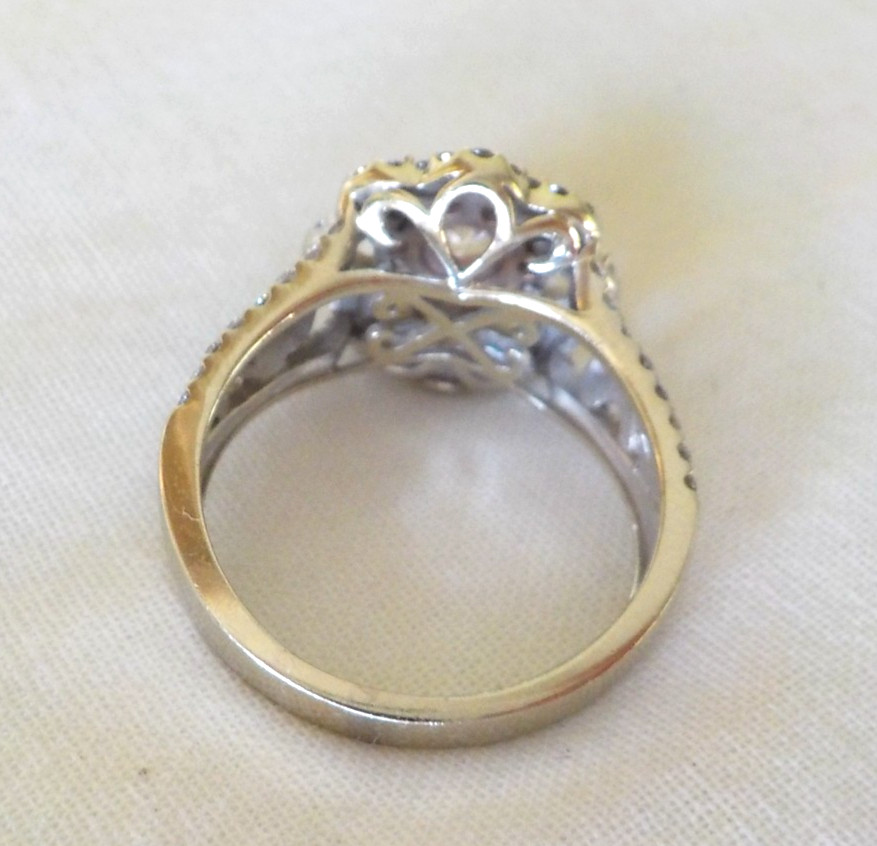 Vera Wang 14K Multi Gold Floral Diamond Halo Ring – 5.67 gms, Sz 7.75, 0.82 ctw