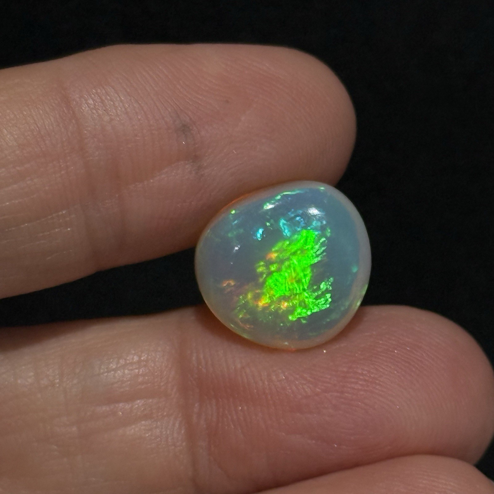8.6ct 13.7×13.3x9mm Finest Colorful Bauble Like Ethiopian Welo Opal Cabochon