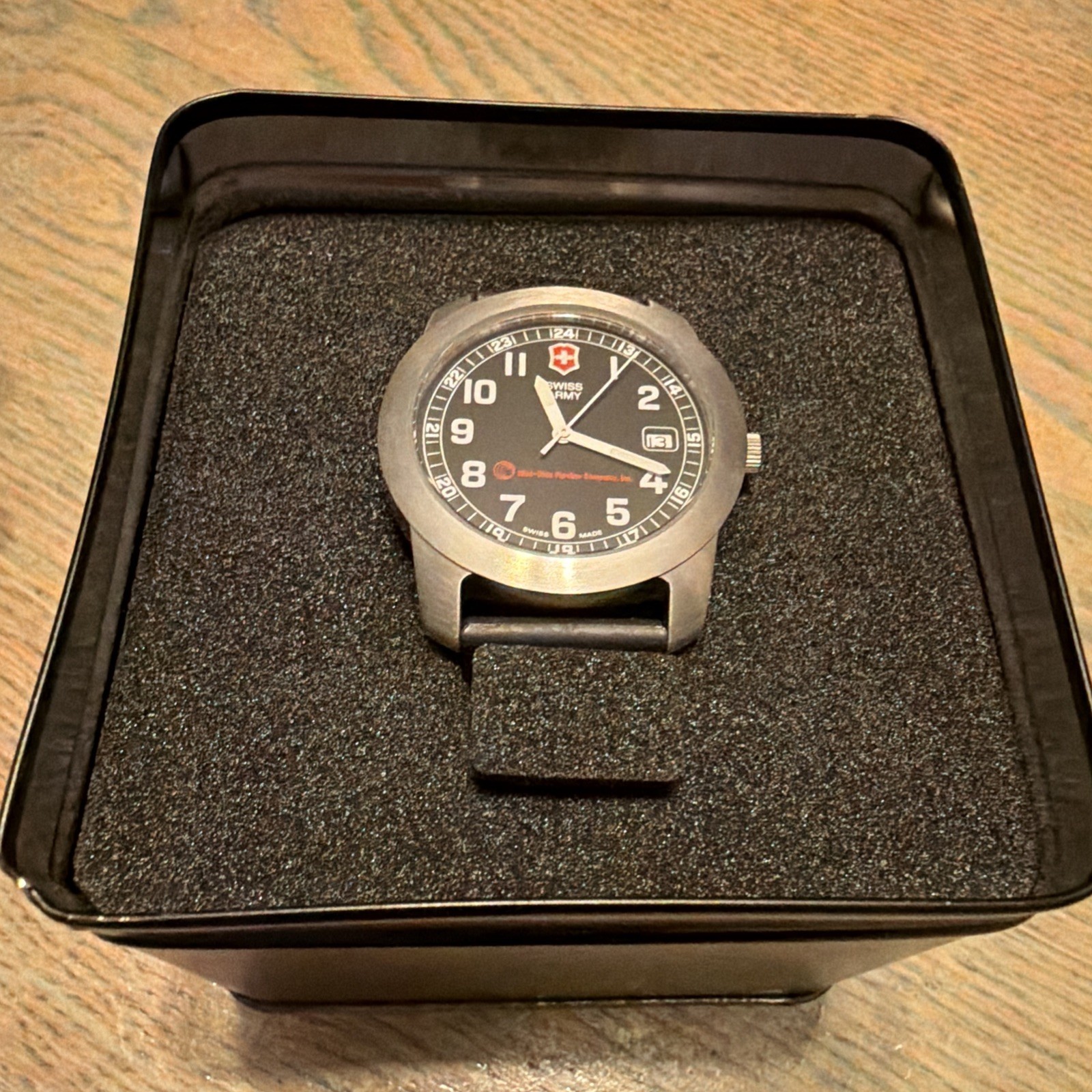 Victorinox Swiss Army Field Watch Men 40mm Black Dial Steel Date – Promo Gift🔥