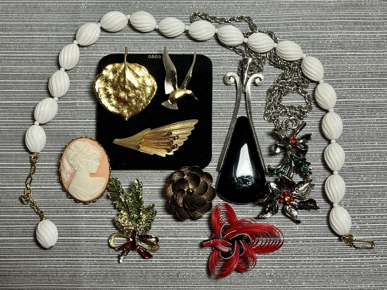 Vintage Jewelry Lot 10 Pieces Costume