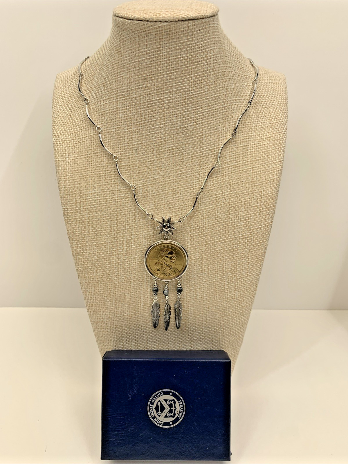 U.S Mint Sacagawea Golden Dollar Coin Silver Tone Pendant Necklace Vintage 2000
