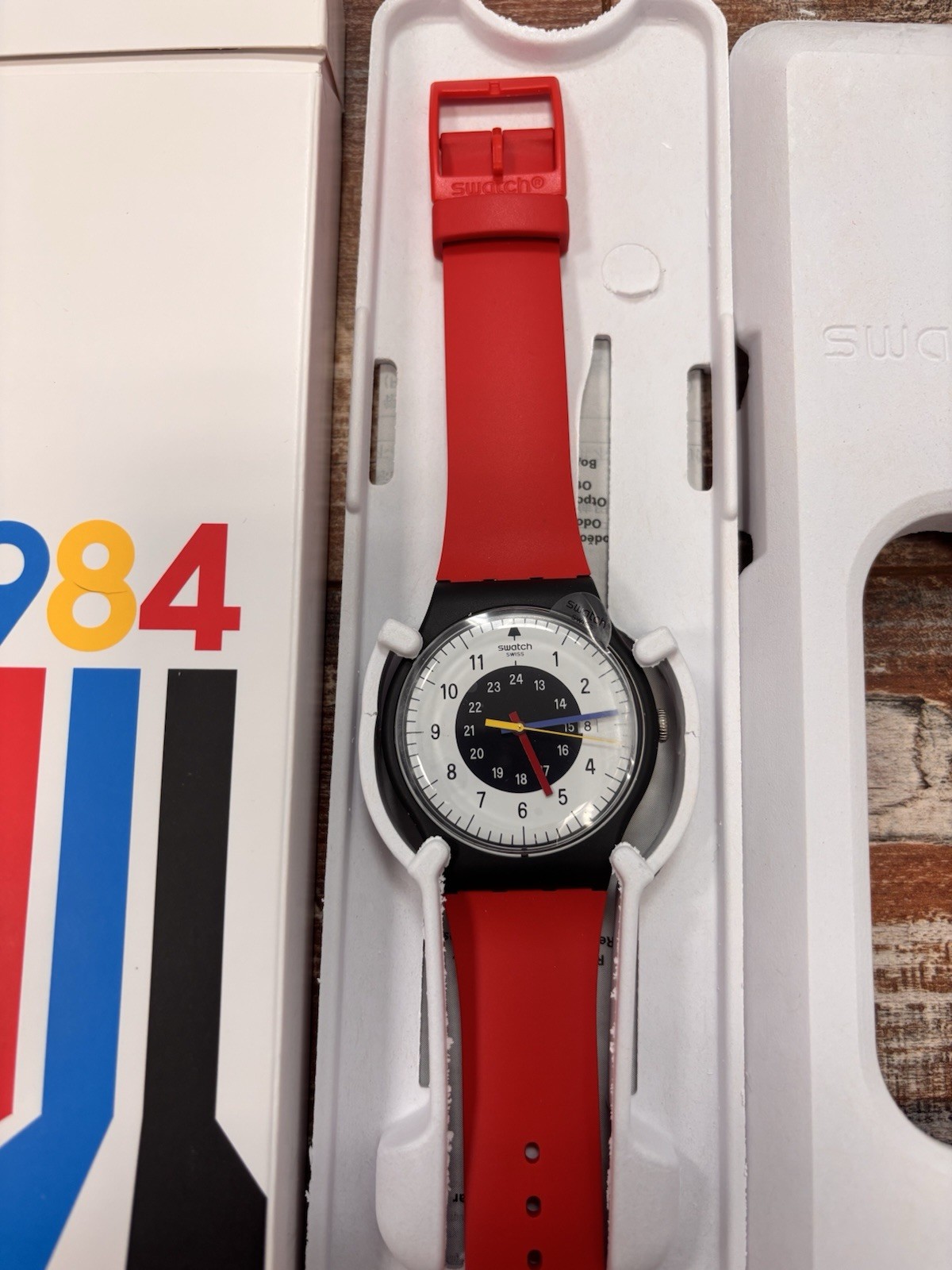 Limited Swatch Originals CHRONO-TECH Back To 1984 Reloaded 41mm NEW