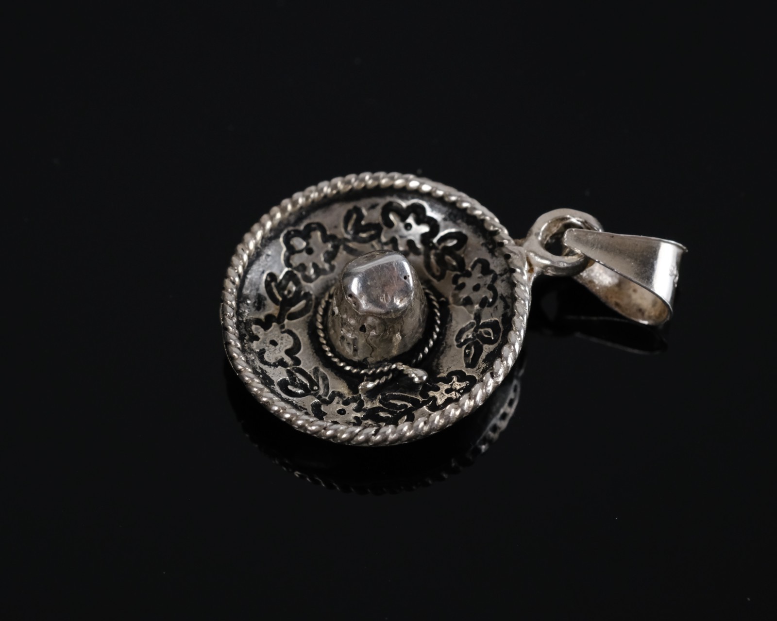 Hat Sombrero Pendant 925 Silver Mexico 4.7g Vintage Second Hand Jewelry