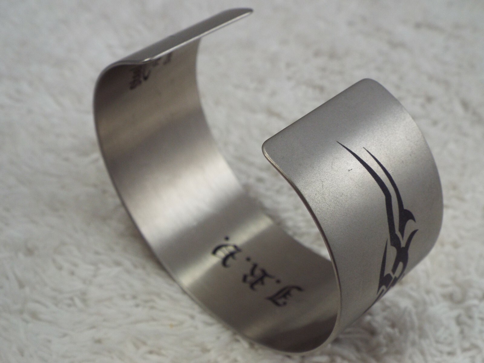 STEEL MY HEART Tribal Design Cuff Bracelet (C14)