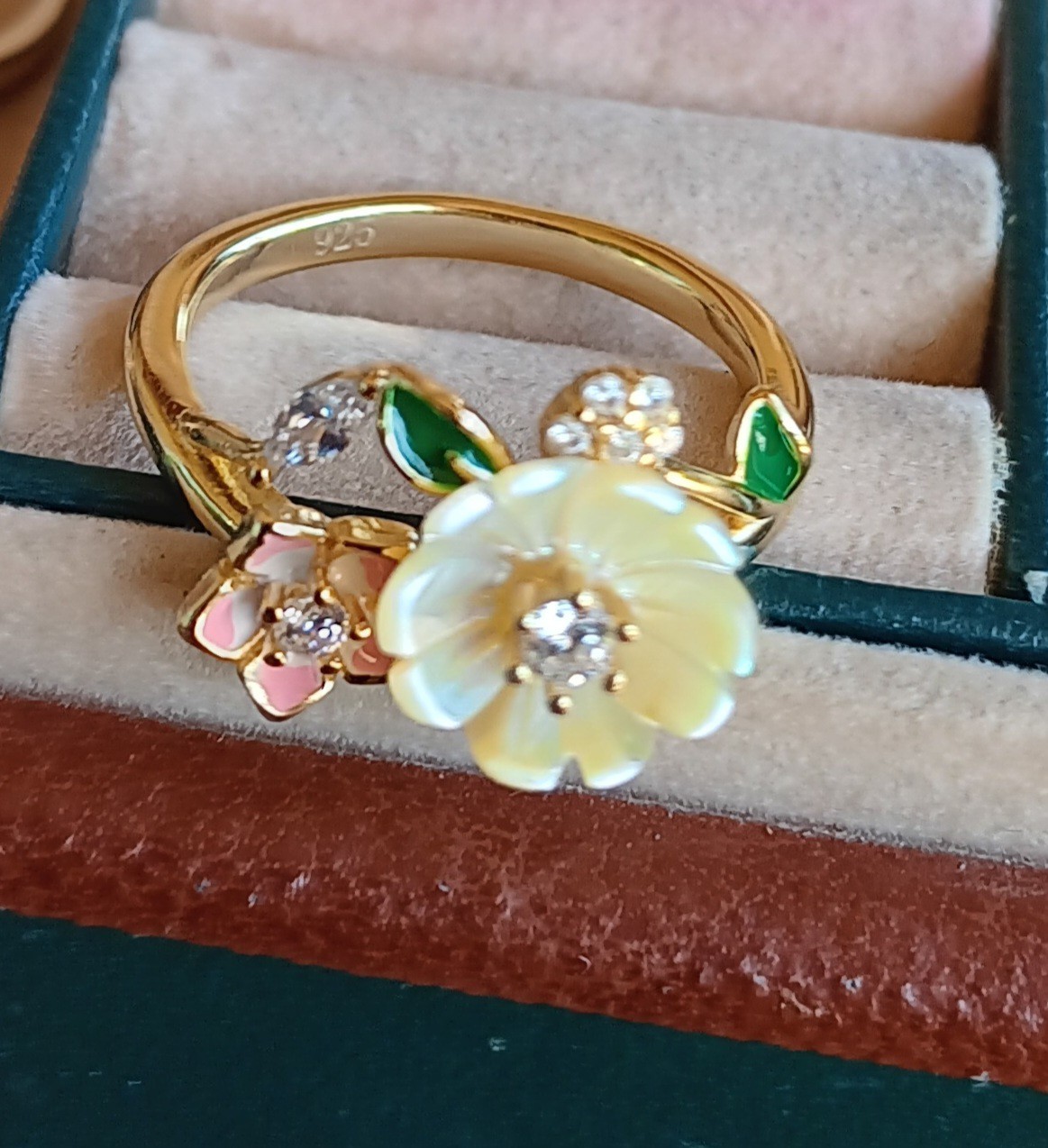 925 Sterling Silver Ring Flower Mother Of Pearl Gemstone Enamel Flower Size 9