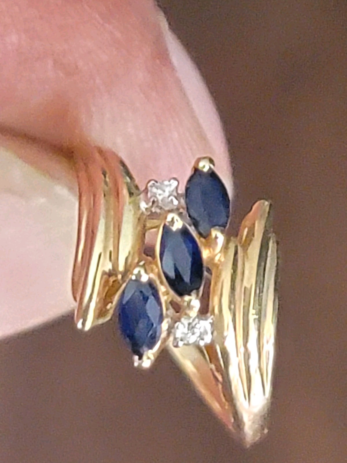 GORGEOUS 14k Ribbed Waves Bypass Blue Sapphire & Natrual Small Diamond Ring Sz 8