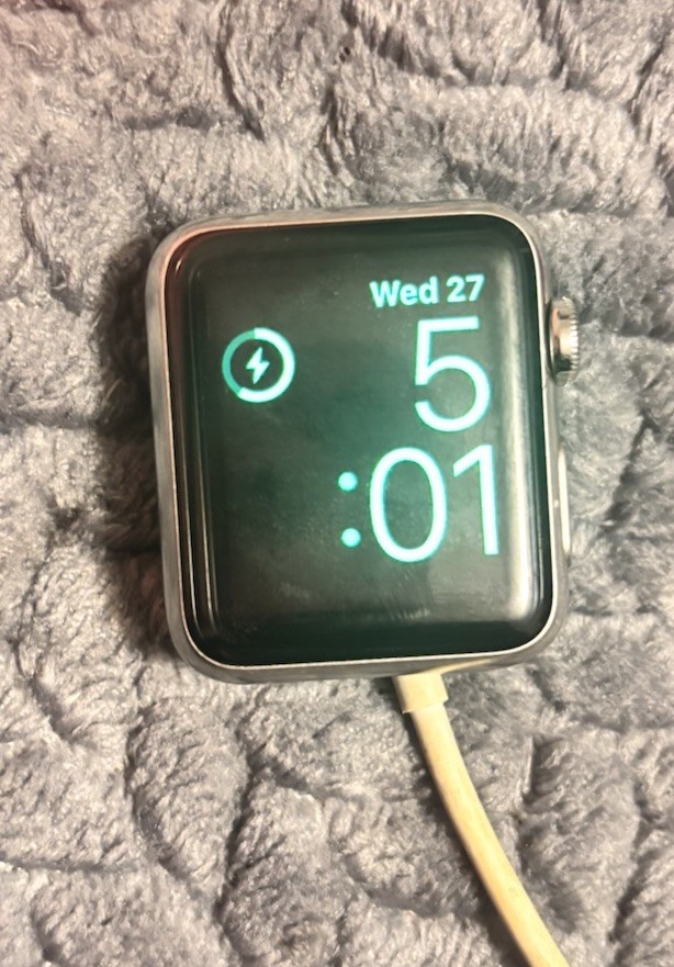 Apple Watch 3 Unlocked Has Been Used Great Condition with Charger and Band