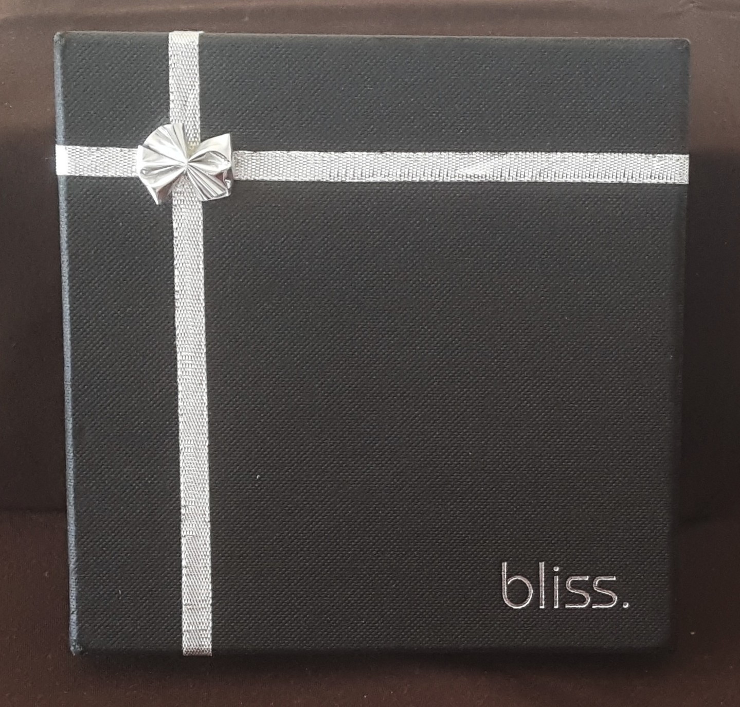 Bliss Womens Round Enamel Drop Pendant Necklace Earrings Set 16″ Branded Box