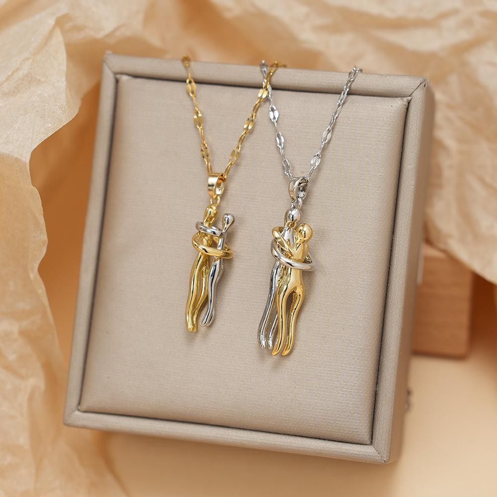 Stainless Steel Couple Hugging Necklace Pendant Gold Silver Love Chain Gift 2Pcs