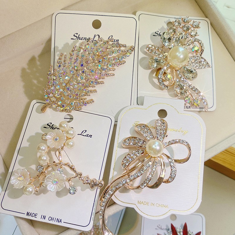 Bulk 12pcs Mix Crystal CZ Pearl Floral Brooches Lot Random Wedding Gift Jewelry