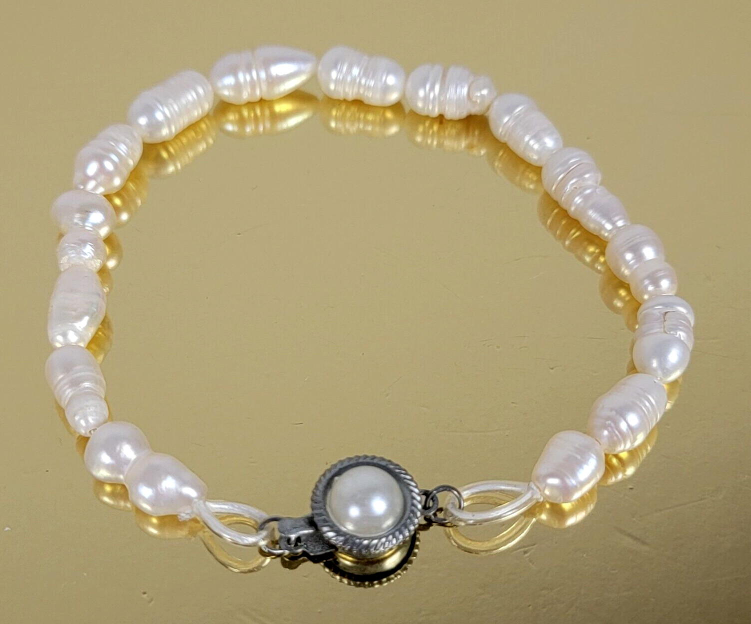 Vintage White Baroque Pearl Bracelet 8.5 In Silver Tone Box Clasp Beauty Nature