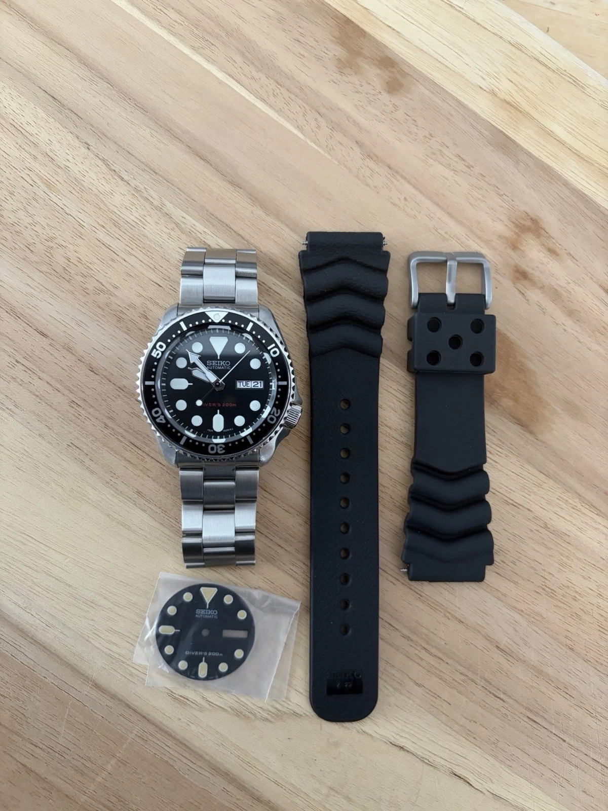 Seiko SKX007 OEM+ Brand New 7S26-0020 Movement Automatic Diver Watch