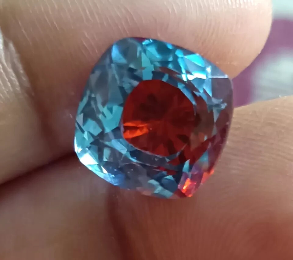 PITAMBARI Sapphire Bi-Color 9.10 Ct NATURAL Certified Cushion Cut Loose GEMSTONE