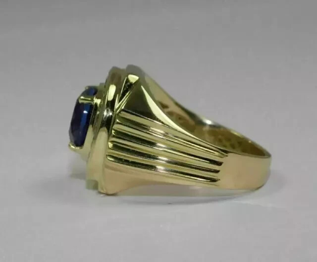 2.00 CT Round Cut Lab-Created Amethyst Men’s Wedding Ring 14K Yellow Gold Plated